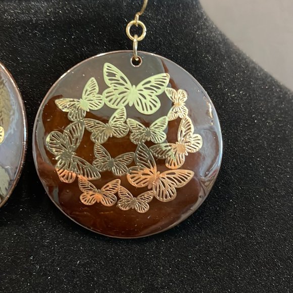 Brown Disc Earrings with Gold Butterfly Designs - Picture 5 of 5